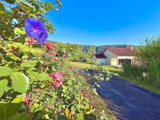 Villa Fanir, Nature, Calme et Vue Montagne - 6