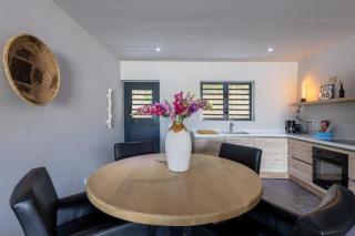 Brasa di Mambo, Mambo Beach - 3