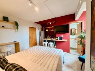 Studio Spot Near USP and Shopping Malls - 4