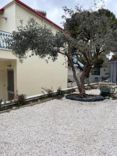 Vila with amazing view near the beach - 1