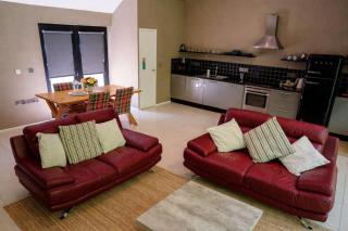 The Heronry, Netherby, a luxurious cottage ideal for a romantic break with hot tub in a rural setting - Longtown - 9