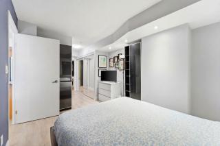 Pantages Private residence - Spacious 1bedroom 2Bath - Skyline View - 6