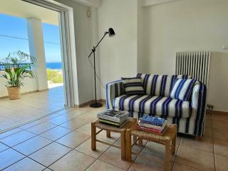 Brilliant Bay & Sea View Apartment in Saronida - 5