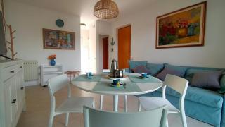 BELLISSIMO TRILOCALE CON GIARDINO E 2 BAGNI cod 507 - 0