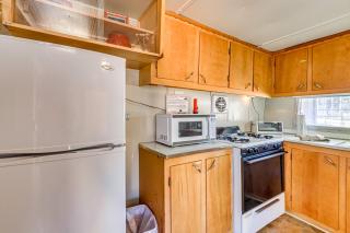 2 Mi to Midtown! All-Season Base w/ Hot Tub Access - 1