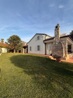 House M - 2