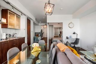 1 Bedroom & Den Condo Lake Ontario View in Downtown Toronto - 1