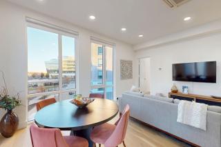 Luxury 2-bed at The Vera Rooftop Deck, Near MBTA - 2