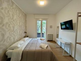 Residence Campo Dei Fiori Free Parking and WiFi - 7