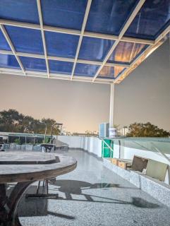 Chill Rooftop Space for Evenings - 1