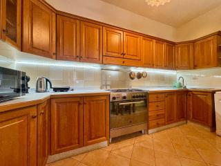 Family Vacation Apartment - 7