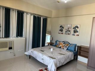 Corner unit at One Palm Tree Villas - Manila - 4