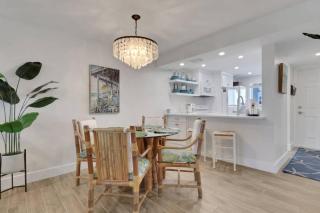 Castle Beach 402 - 2