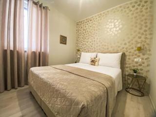 Apartment Partial sea & city view by Interhome - 6