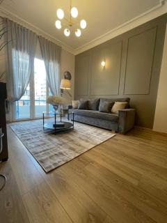 The White Tower Luxury Apartment - 2BR, 1BA, 1WC by Thesskey Residences - 5