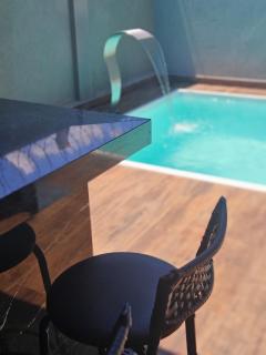 House with heated pool and air-conditioned bedroom - 3