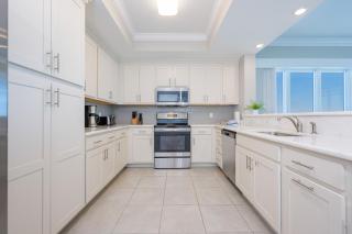 Phoenix Gulf Towers 808 condo - 5