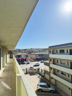 Salt & Swell on Da Gama Road - 1