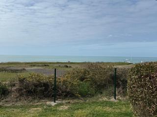 Charmant appartement T2 en rez de jardin terrasse face mer 4 personnes - 8