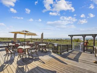 2502 SeaCrest by Beach Properties of Hilton Head - 1