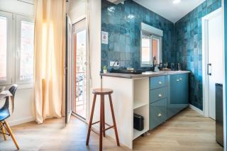Estudio nuevo para 2 personas a 20' Barcelona Centro y a 10' playa - 2