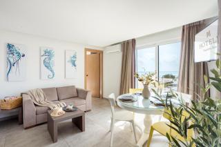 Coral Apts - Hotelia Hospitality Group - 1