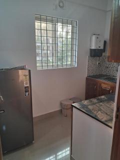 SG PRANAVAM - 1 BHK's & 2 BHK at 2min walk from Guruvayur Temple West Nada - Appt Nos - A101 - G101 - F101 - First floor KRISHNAKRUPA APARTMENT Near Vaily Temple - For Families & Group accomodation for Functions - 1