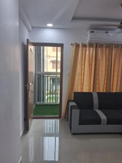 SG PRANAVAM - 1 BHK's & 2 BHK at 2min walk from Guruvayur Temple West Nada - Appt Nos - A101 - G101 - F101 - First floor KRISHNAKRUPA APARTMENT Near Vaily Temple - For Families & Group accomodation for Functions - 3
