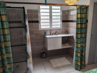 Charmant appartement en bas de villa - 5