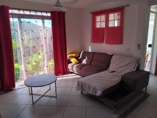 Charmant appartement en bas de villa - 4