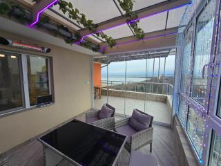 SeaSky SmartHome-Penthouse with private Parking - 5