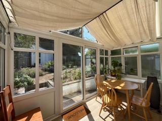 Bungalow on Dartmoor's Edge, Parking & Garden - 8