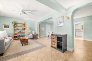 Davis Shores 4BR Getaway Near Downtown - 0
