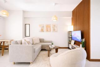 New! Cozy Condo 2BR near Makati and Airport - 0