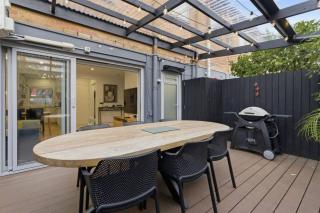 Coastal Calm in Browns Bay - BBQ - balcony and study - 8