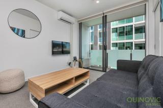 Cosy 1 Bed Apartment in Lighter Quay with Parking - 7