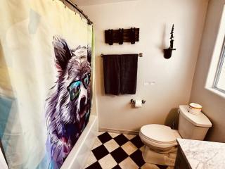 House in the Trees Suite for 2- Pool Table-Hot Tub - 3