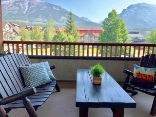 Spacious 1 Bed with Mountain Views only steps from Downtown - 9