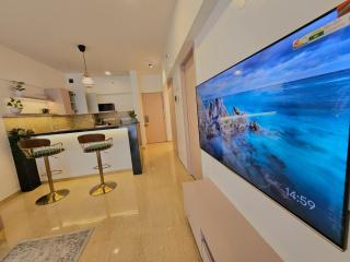 Golf Chateau Serviced Apartments, LODHA Belmondo - 5