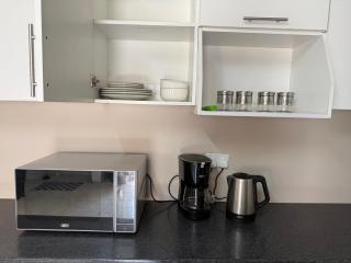 Cozy Stead Ndeke Serviced Apartments Lusaka Near Airport - Fast WiFi, Solar Backup - 5