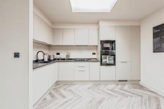 Sussex house, East grinstead 2 bed flat - 5