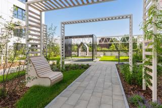 DOKI Living 2 Bedroom Apartment - Parking & Foodhall - 7