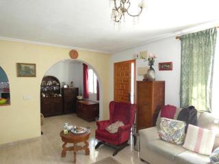 Gleaming white Villa near the sea ! - 1