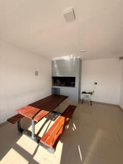 Cochera, Pileta, Wi-Fi y relax total - 6