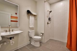 Urban Collective Boutique Hotel - 4