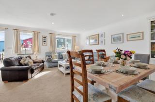 3 Bed in Freshwater East oc-fb100 - 6