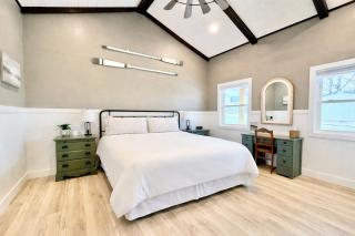 Kentucky Lake Family Cabin! Pet Friendly - 7