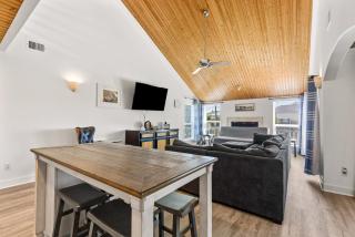 OWB Beach House by Gulf Coast Getaways - 2