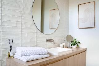 Super-Styled Light-Filled Eco Home - 3