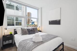 New Modern Apt in Downtown Vancouver - near Stadium - 7